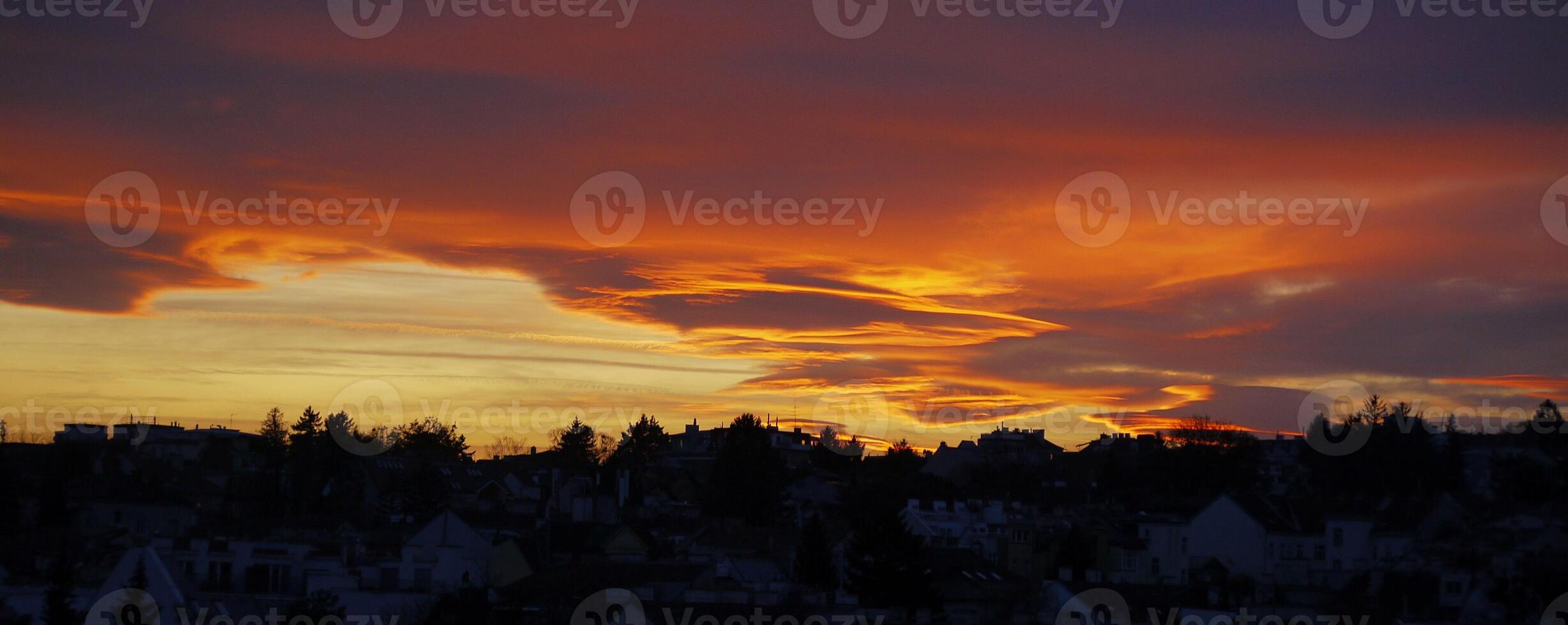 Picturesque sunset on the outskirts of Vienna. Wallpaper sky background web banner format photo