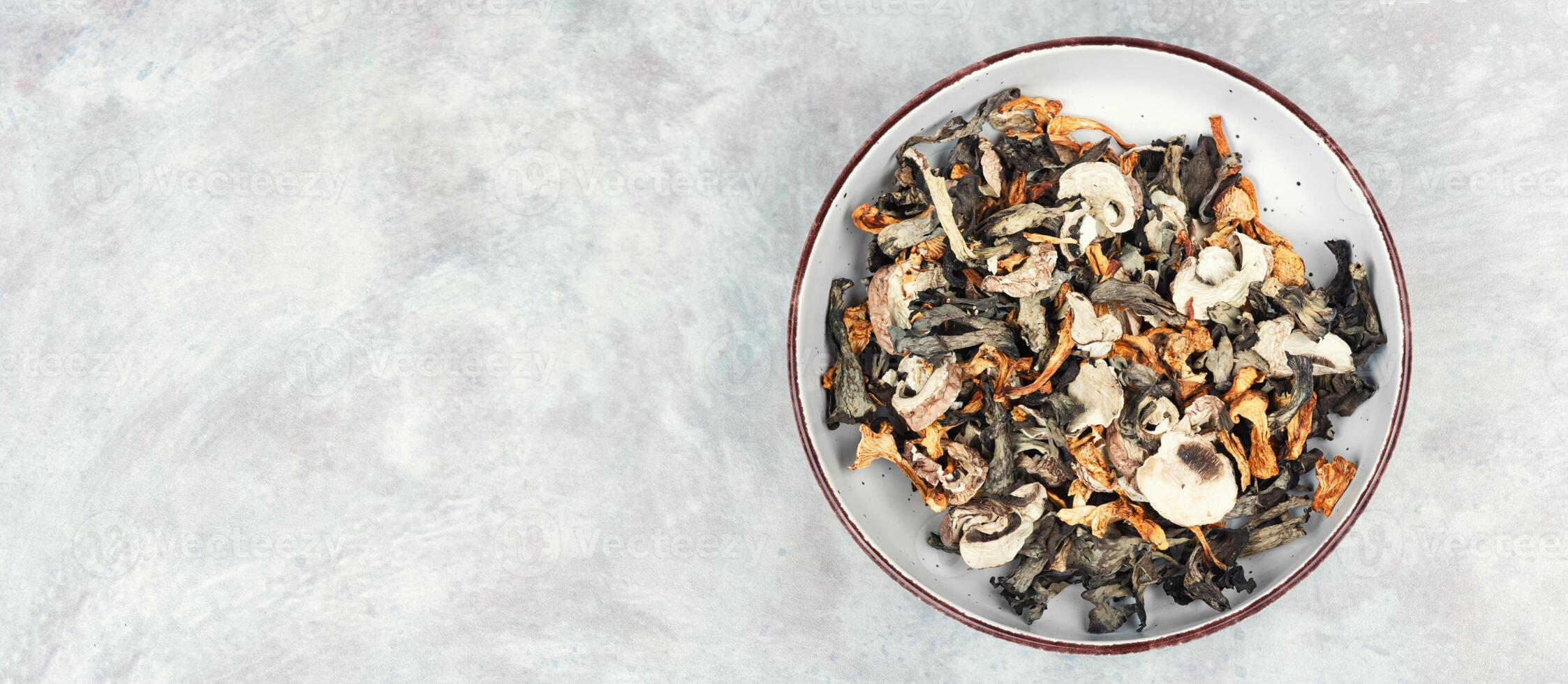 Pile of dried mushrooms. photo