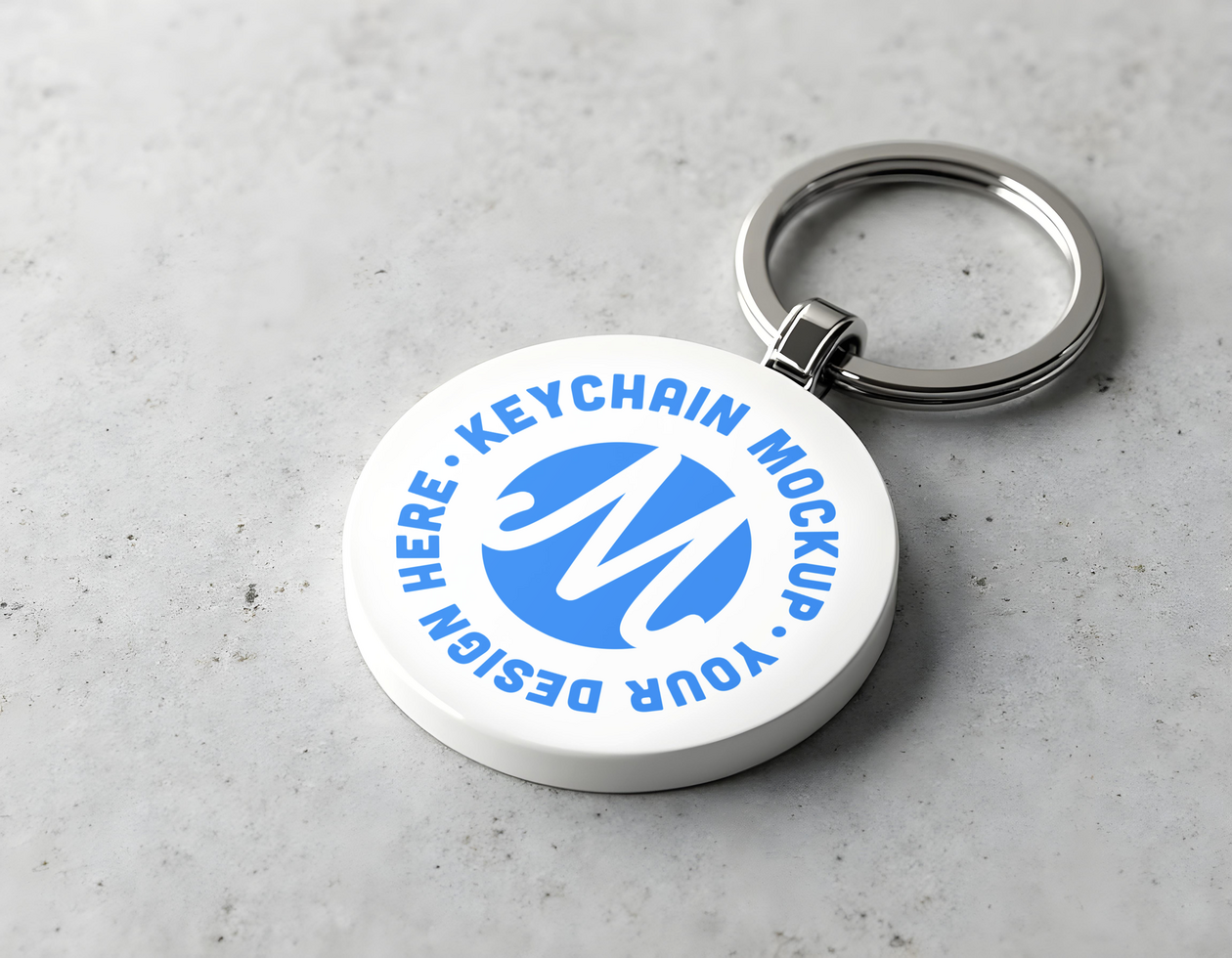 Round keychain mockup psd