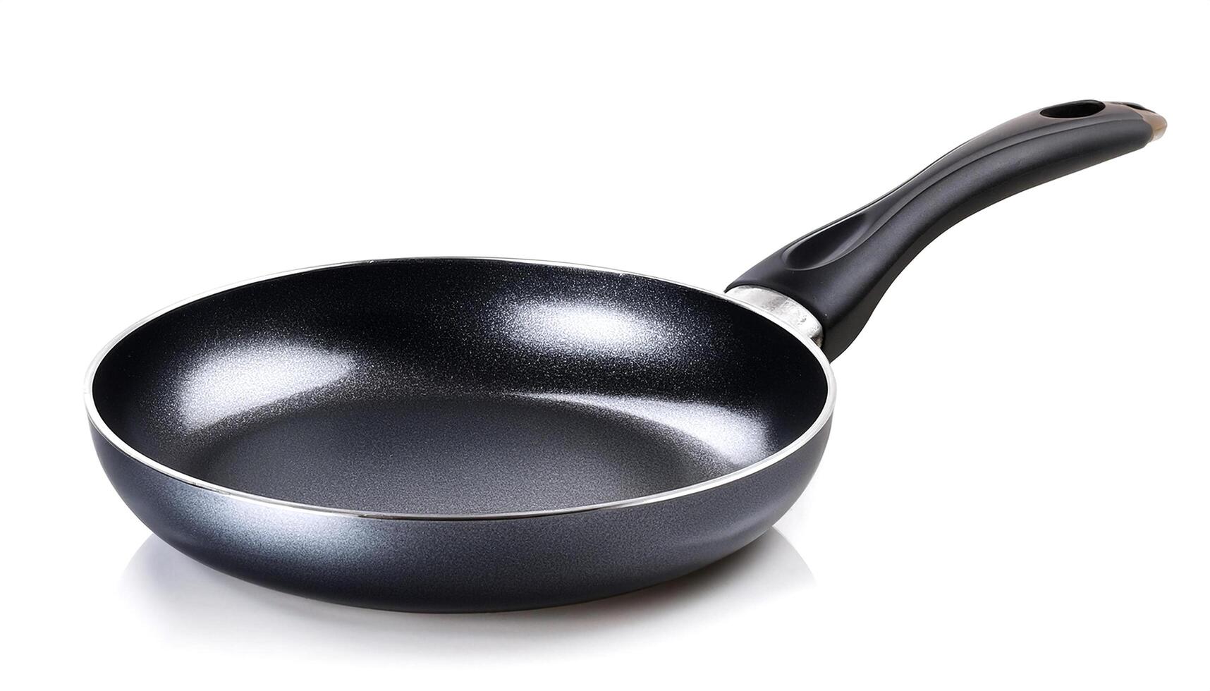 frying pan isolated on white background photo