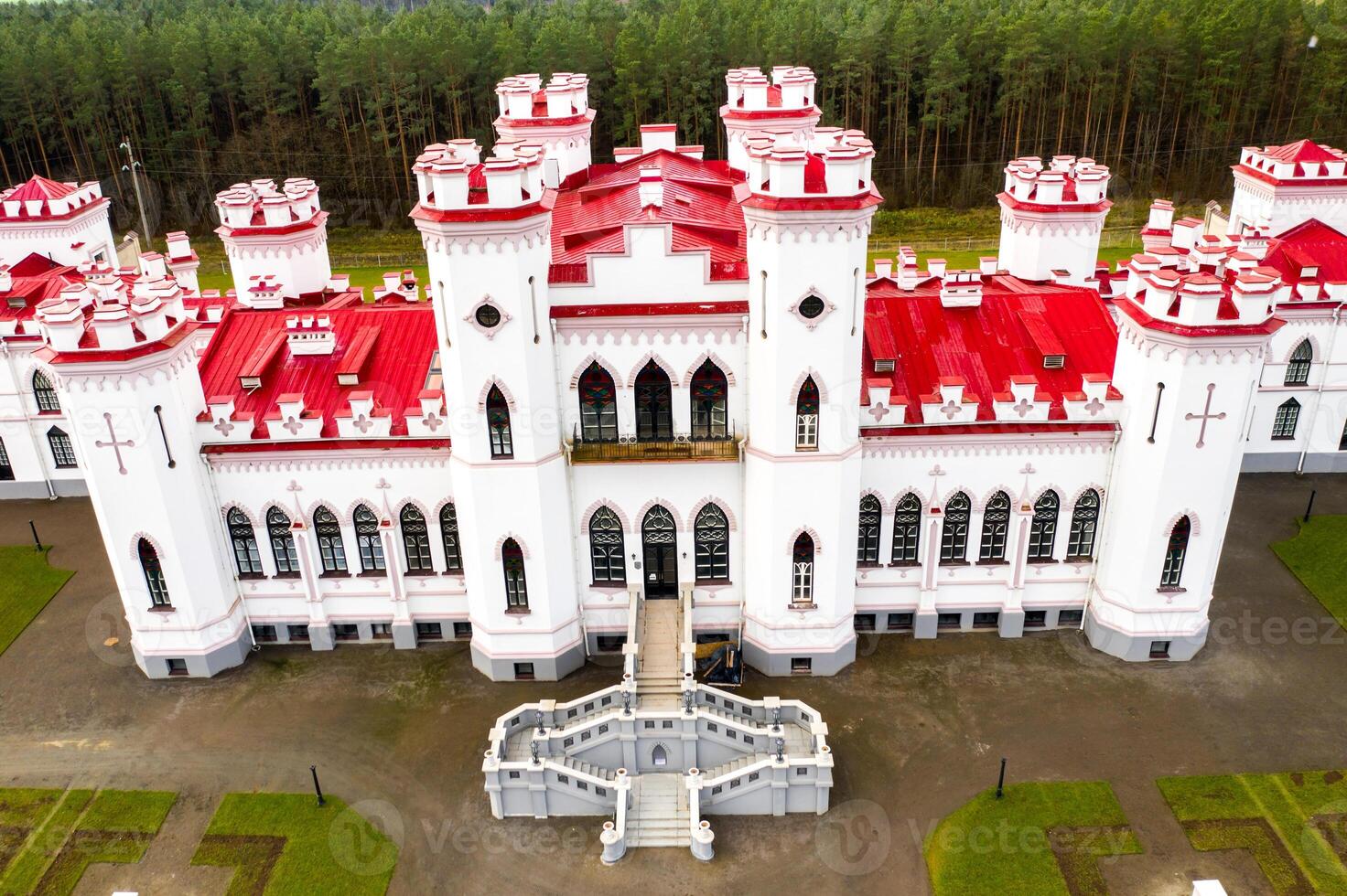 Puslovsky Palace. Autumn Kossovsky Castle in Belarus photo