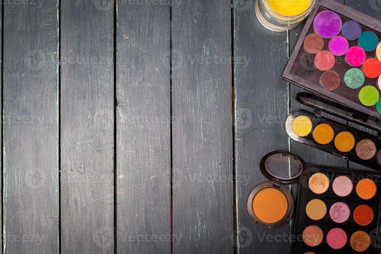 Make-up colorful eyeshadow palette photo
