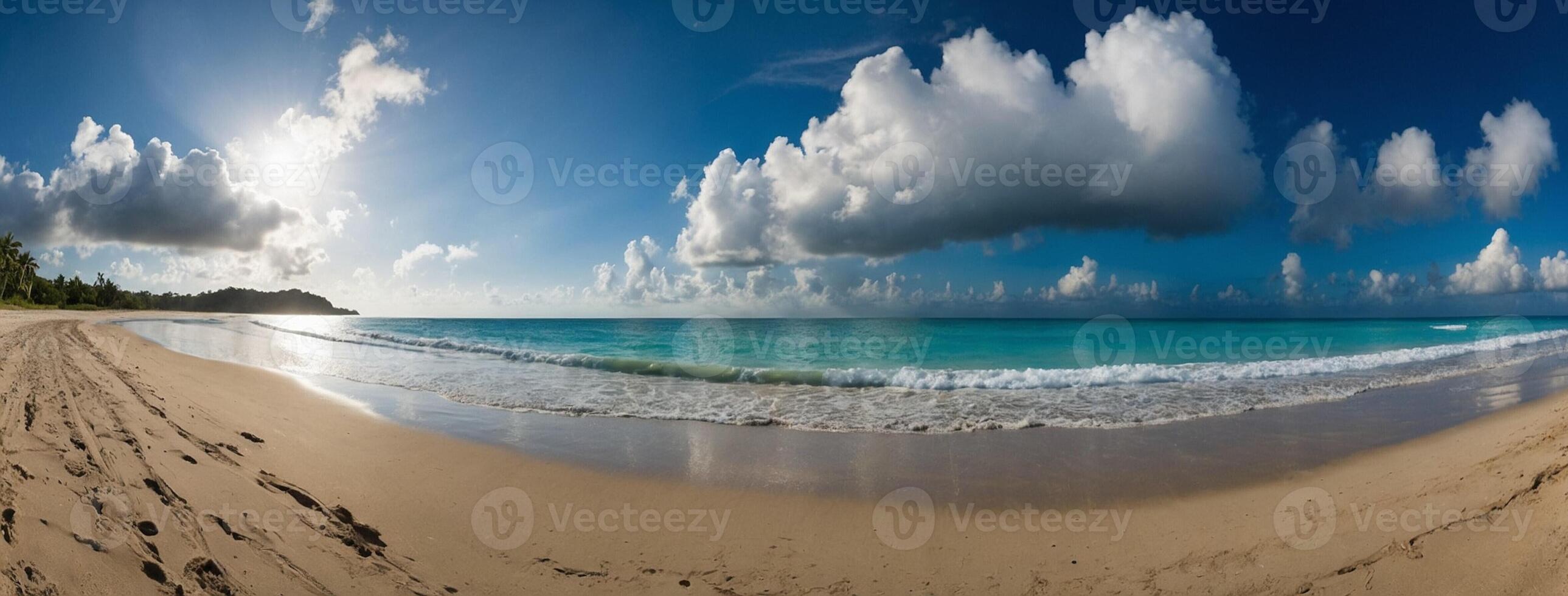 A 360 - panoramic view of the beach and ocean photo