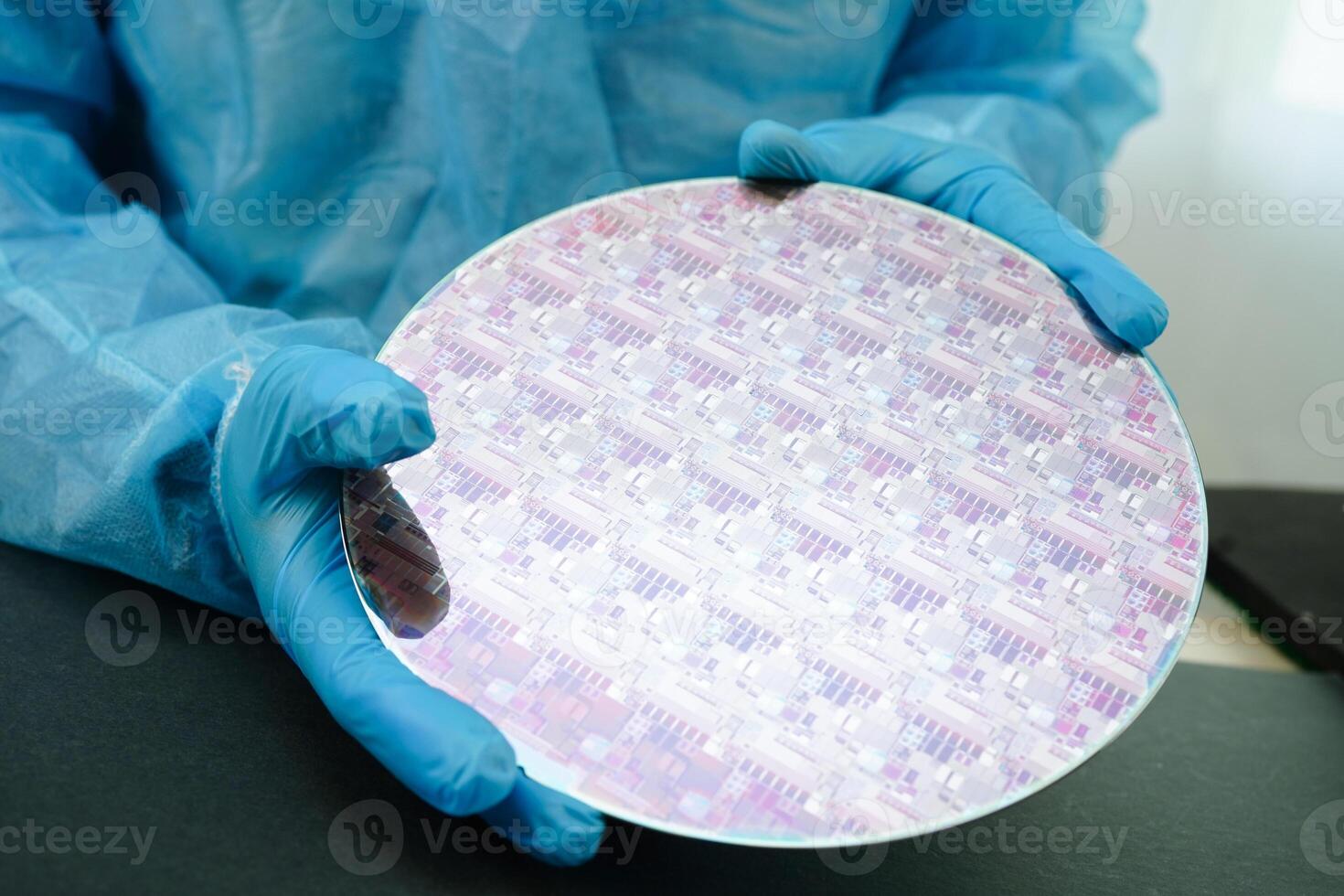 Silicon wafer for manufacturing semiconductor of integrated circuit. photo