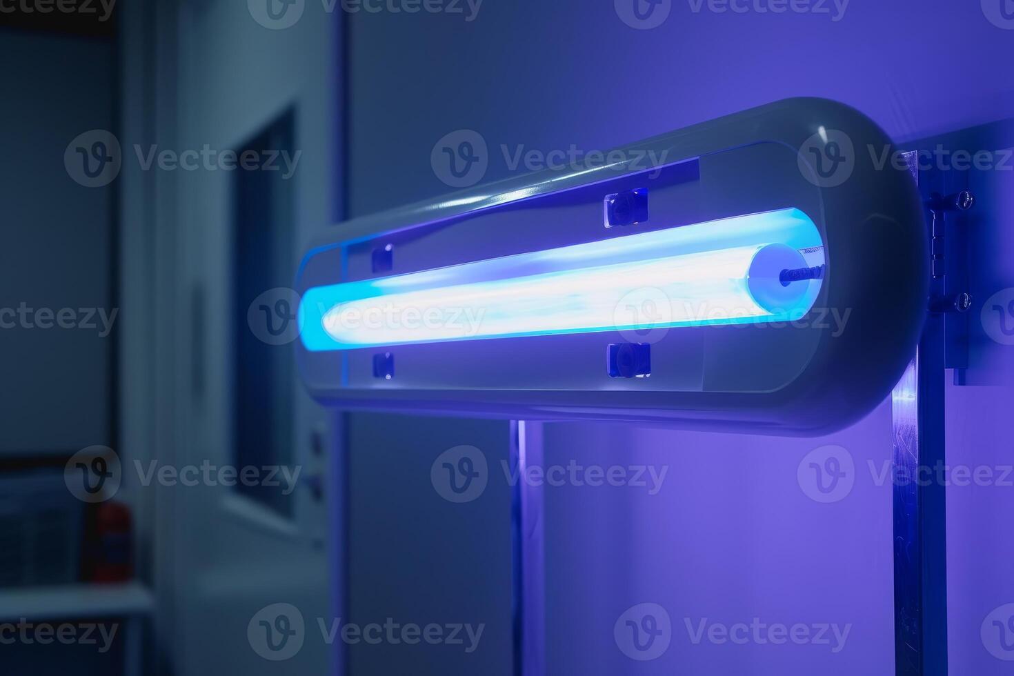 Uv light sanitizer, germicidal lamp disinfecting room photo