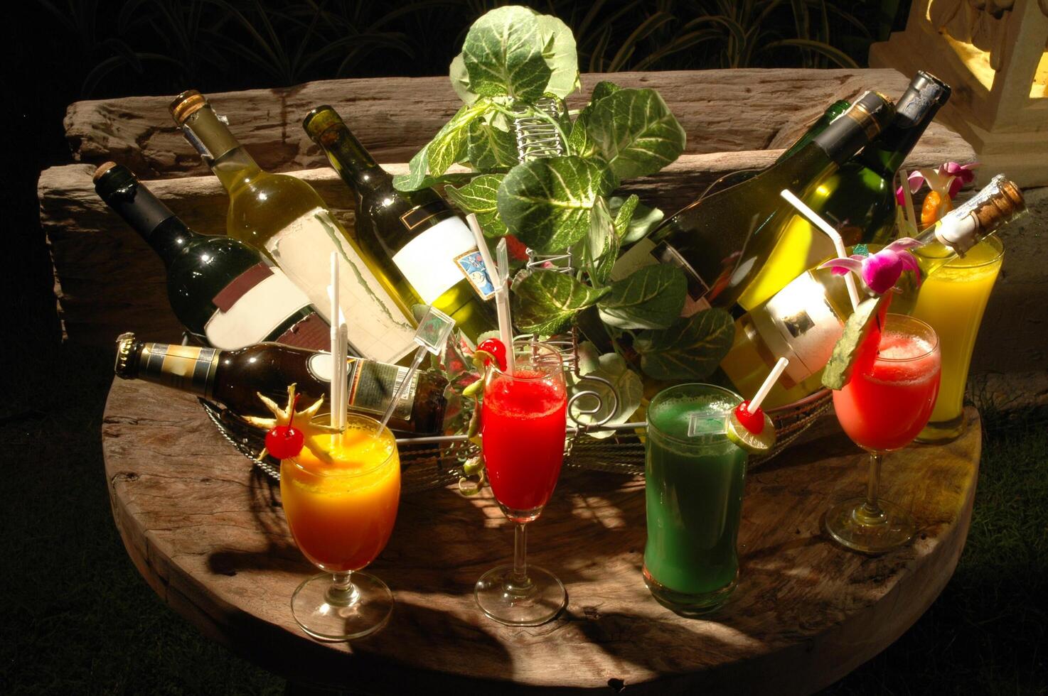 Wine and drinks photo