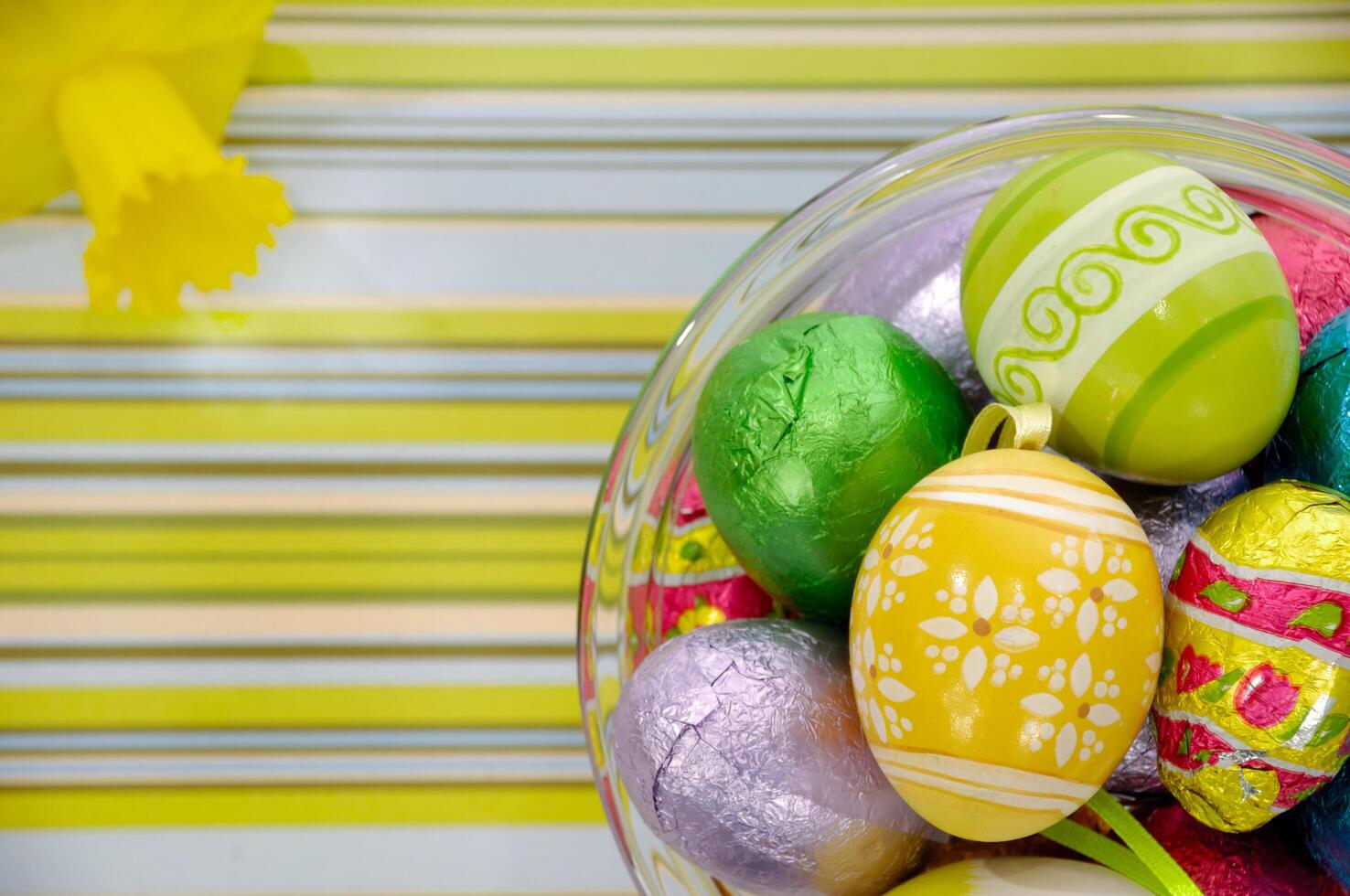 A bowl off easter eggs photo