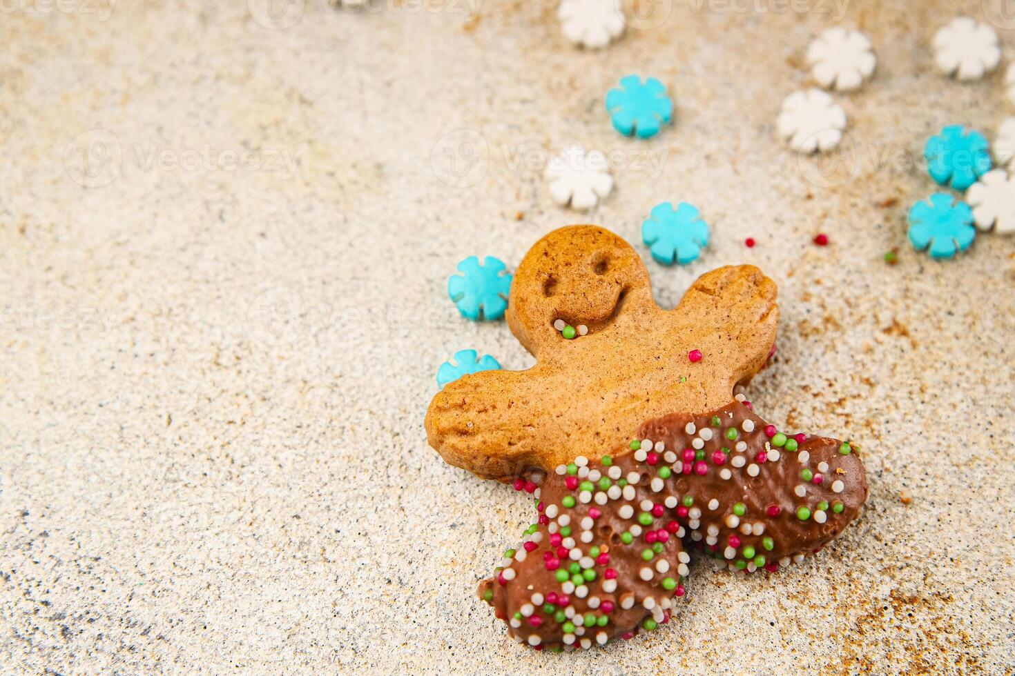 Gingerbread man ginger cookies christmas party delicious dessert christmas treat fresh delicious gourmet food background on the table rustic copy space top view photo