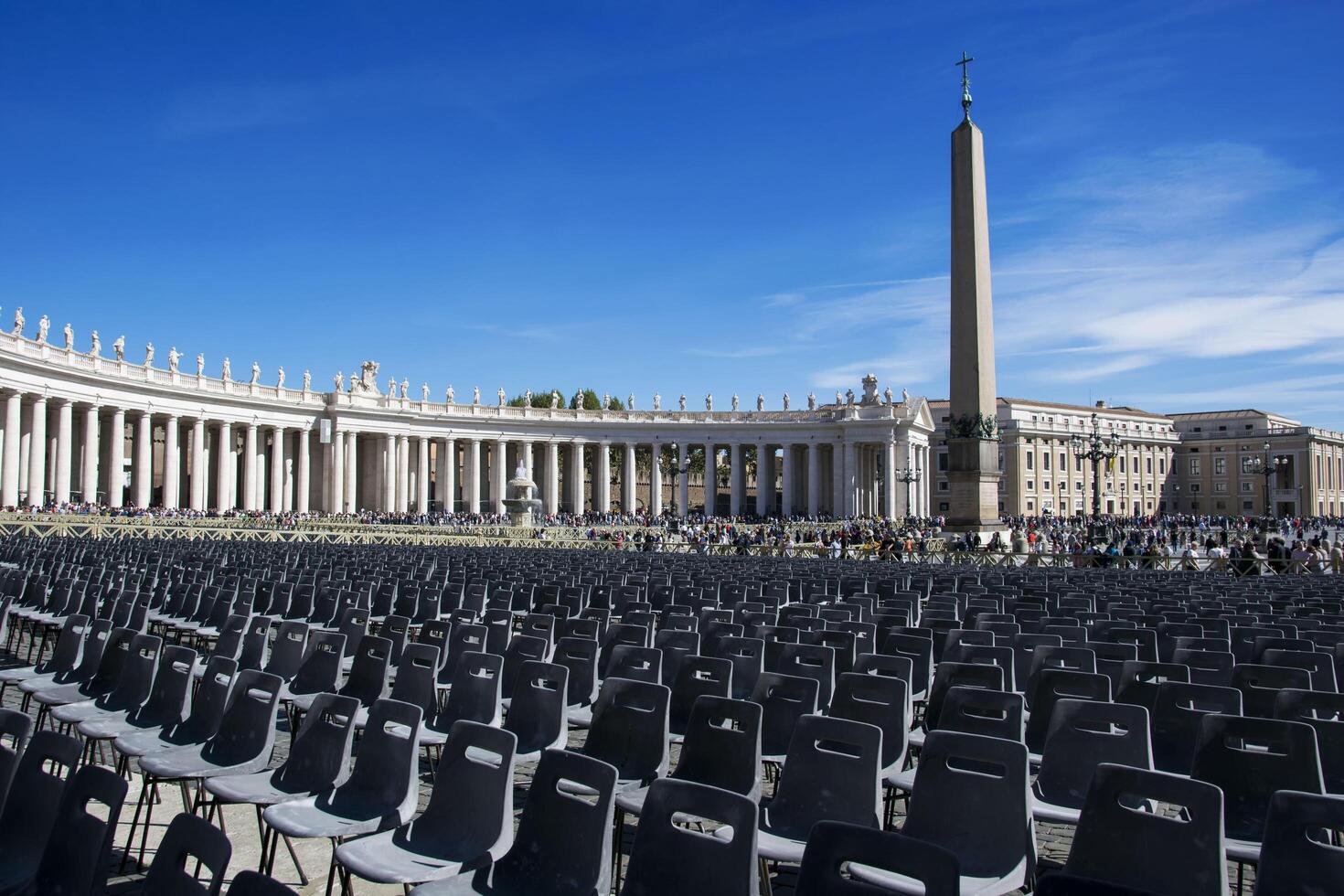 St. Peters Basilica, Statues on Saint Peter's basilica, Empty Saint Peter's square photo