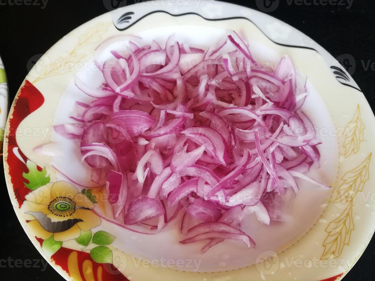 A vibrant mix of salads and fruits offers a refreshing burst of flavor and nutrition. Crisp greens, colorful veggies, and juicy fruits create a delicious and healthy option for any meal. Enjoy it. photo