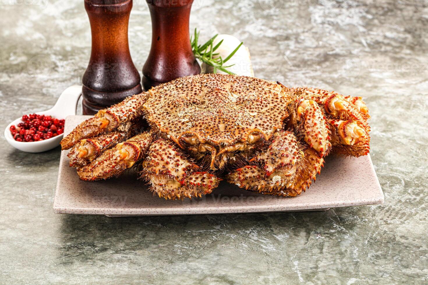 Delicous gurmet Steamed hairy crab photo