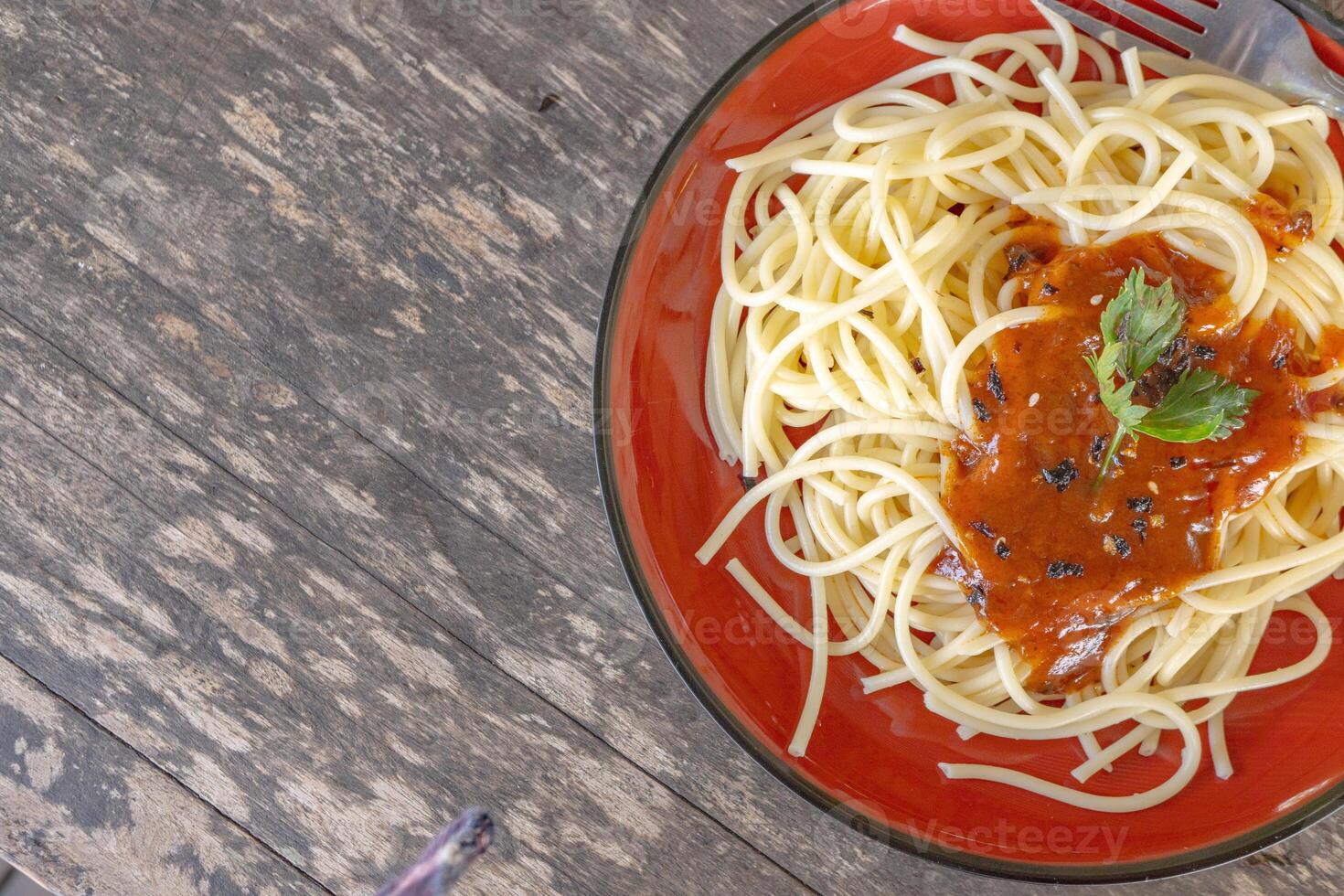 Spaghetti with Tomato Sauce photo