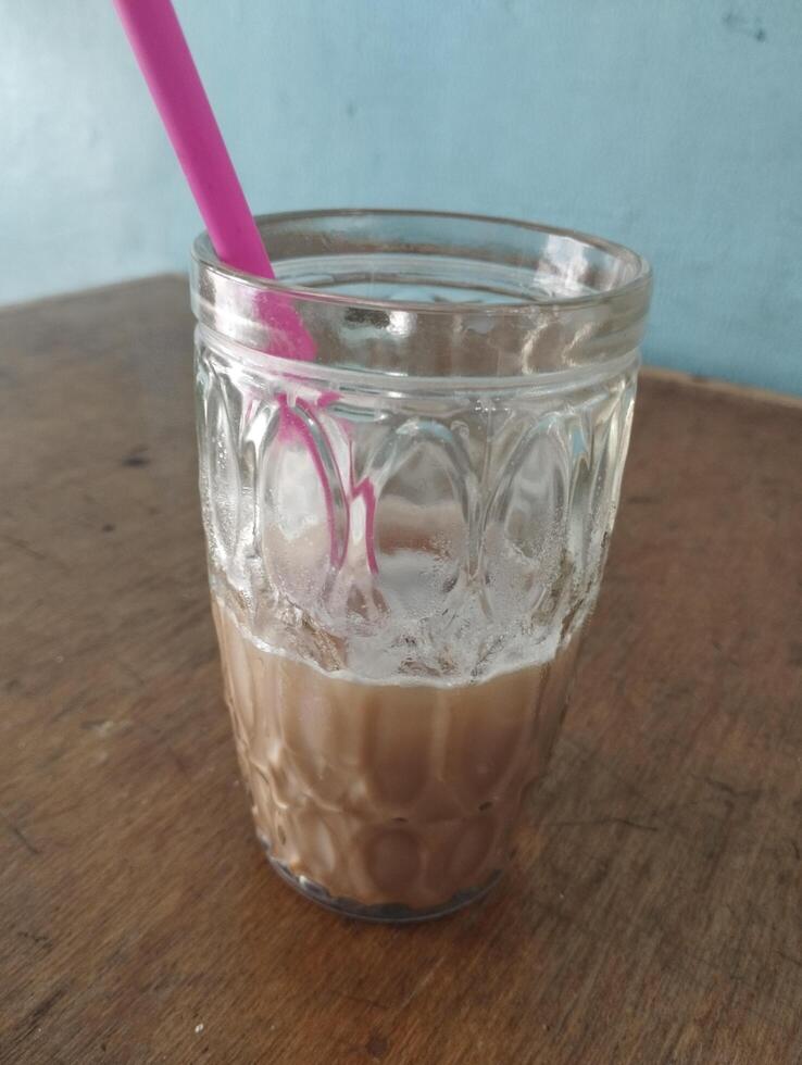 glass of water photo