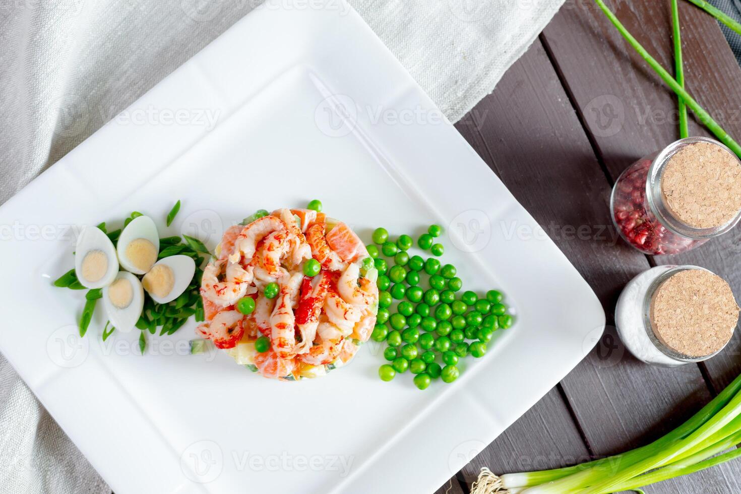 salad with shrimps photo