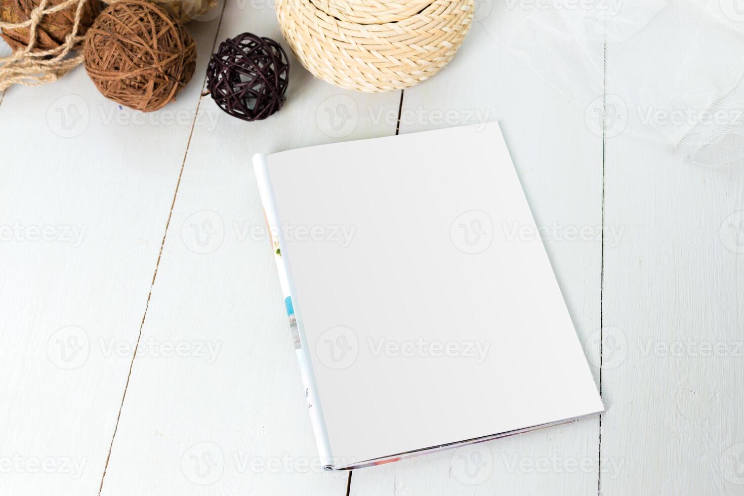 Mock up, photo paper, white sheet