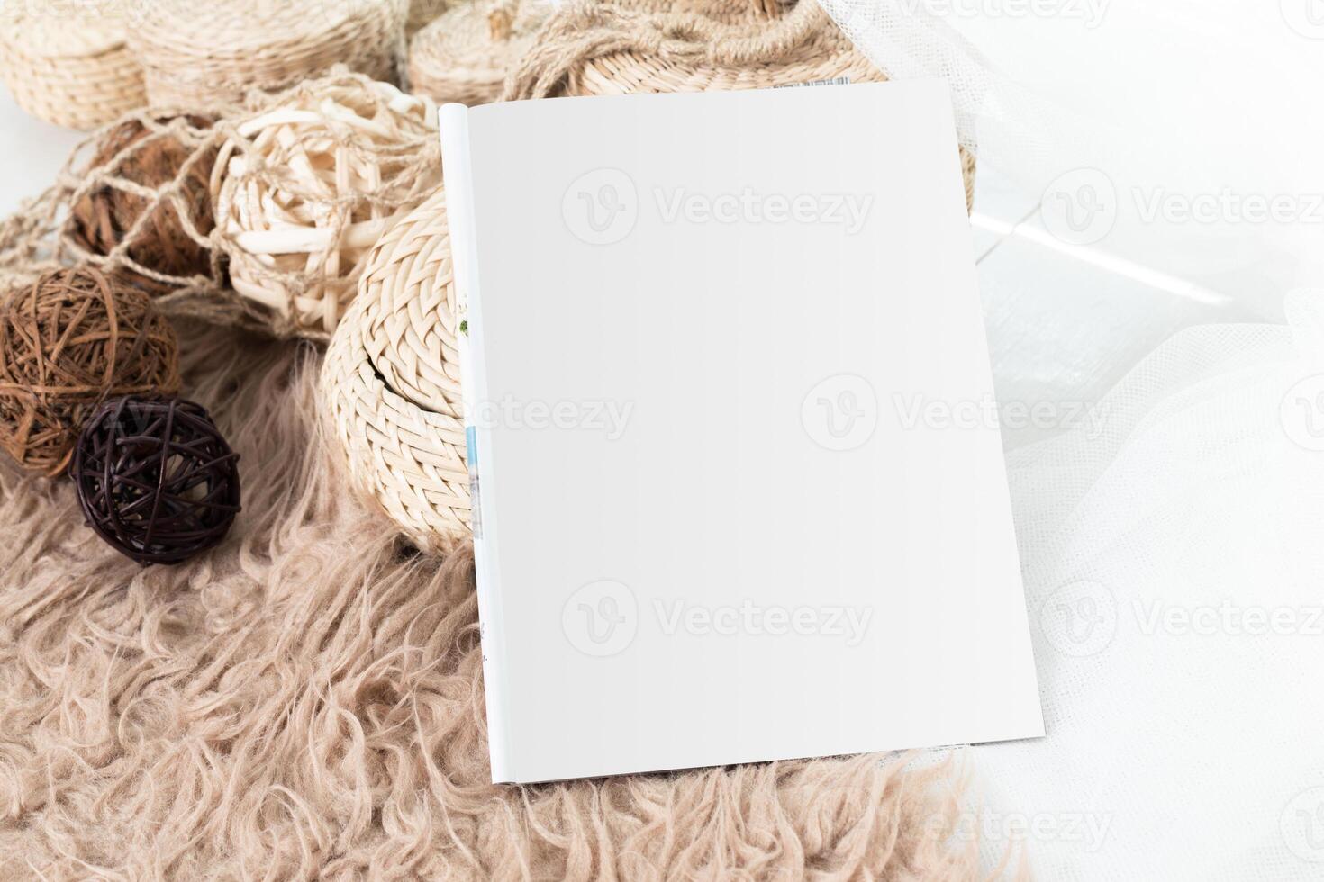 Mock up, photo paper, white sheet