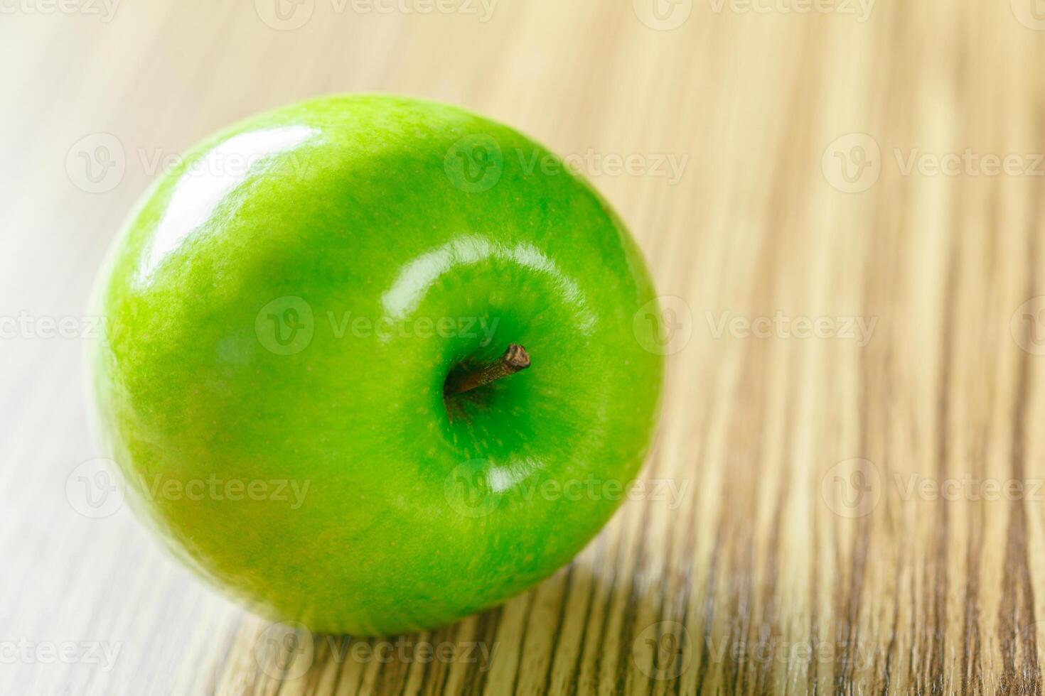 ripe green apple photo
