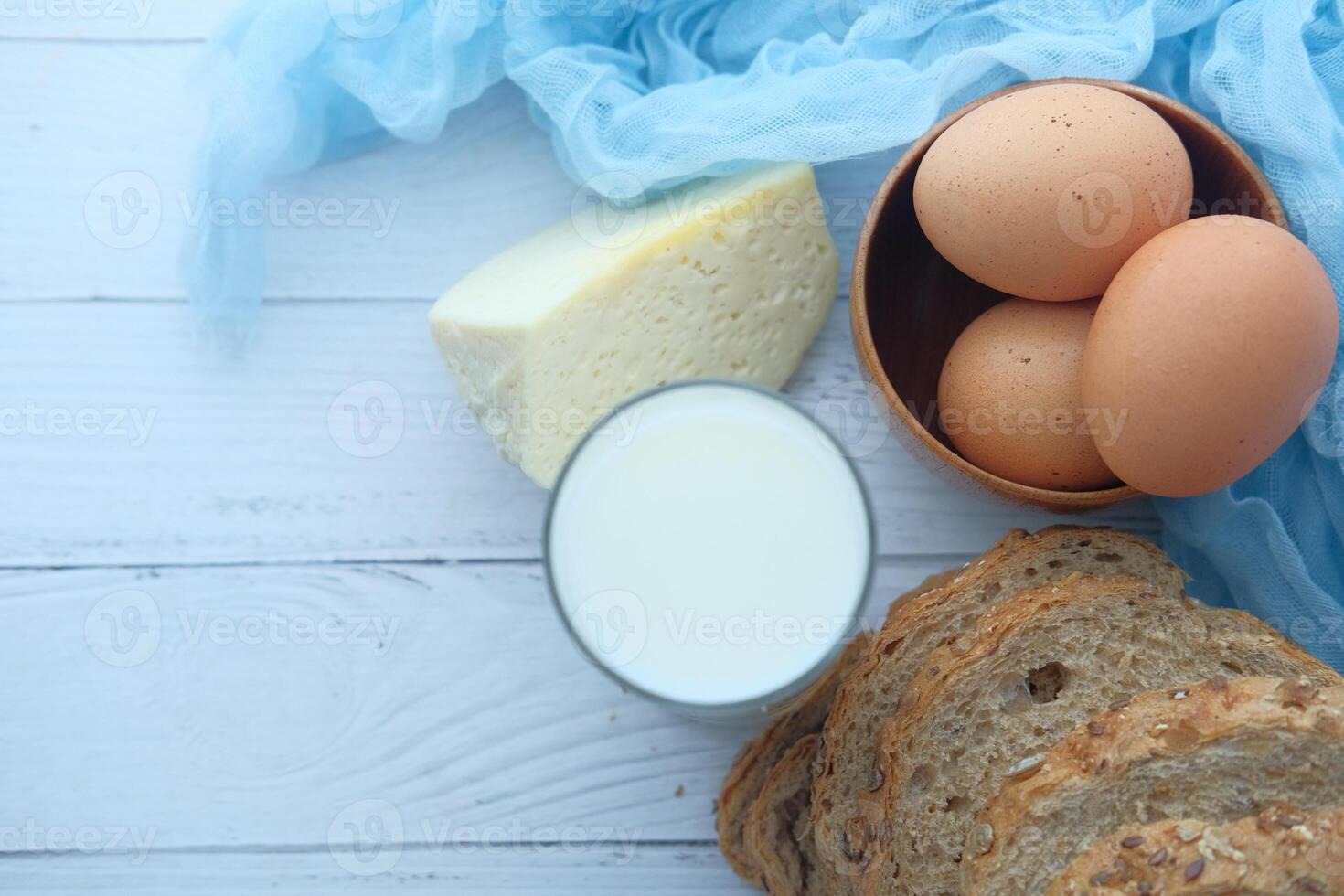 Utilizing Fresh Ingredients Leads to Creating a Nutritious and Delicious Breakfast Meal photo