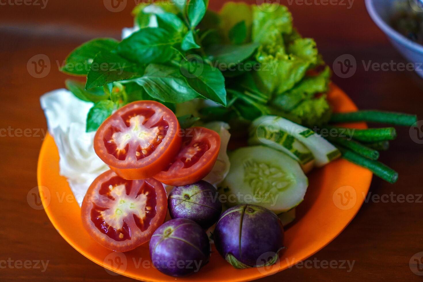Lalapan is usually served with Sundanese dishes, Javanese specialties and other Indonesian specialties photo