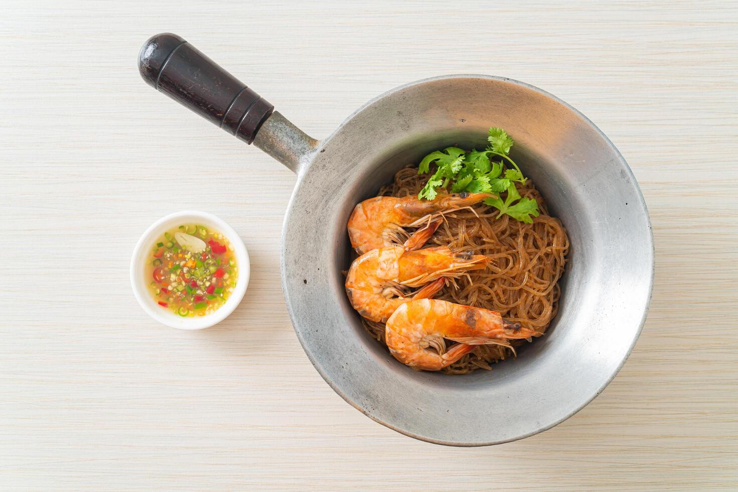 Casseroled or Baked Shrimp with Glass Noodles photo