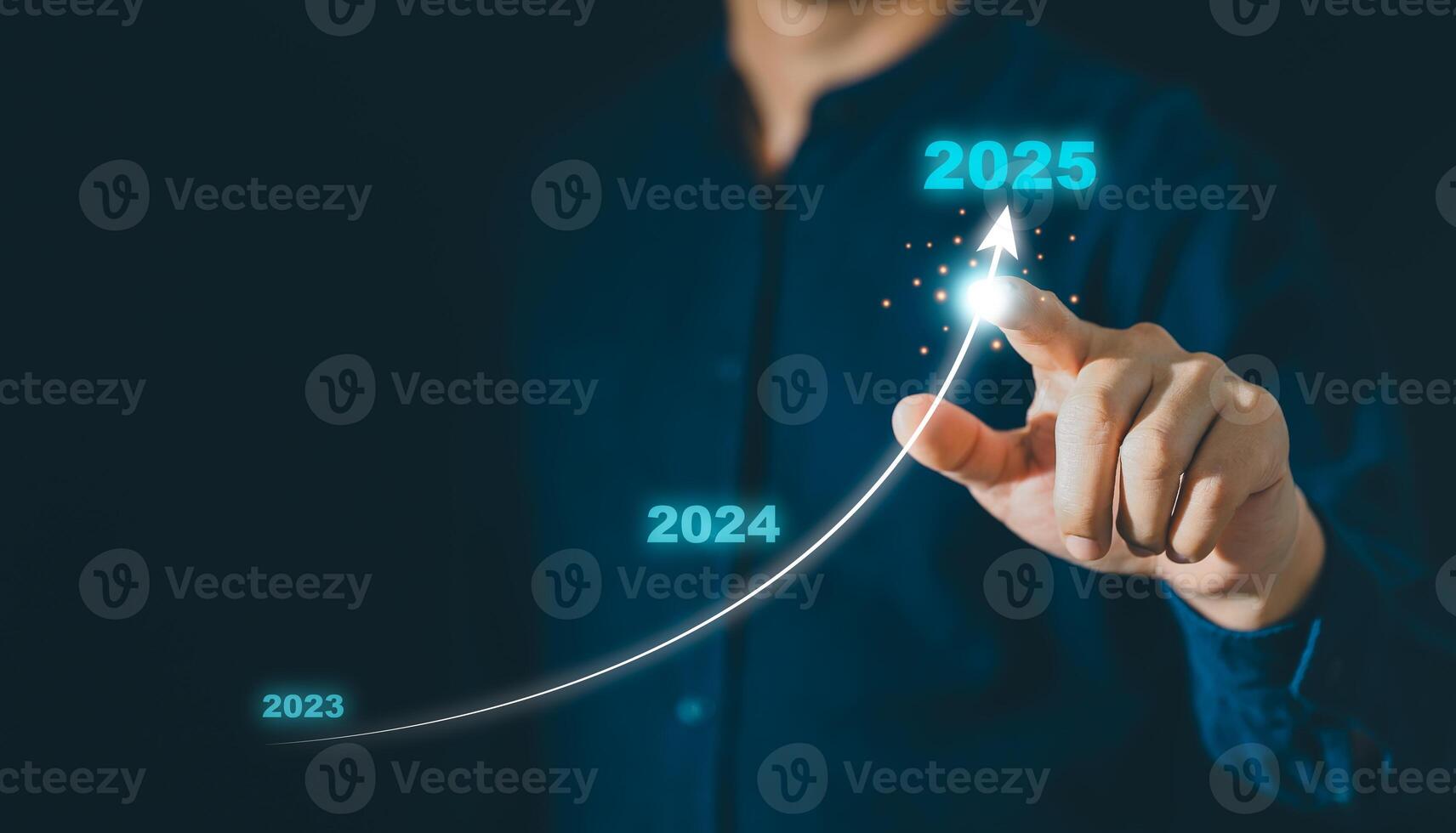 Businessman hand drawing arrow line with increasing direction from year 2023 to 2024 to 2025 for forecasting of business plan growing in long term, Happy New year with business growth plan concept photo
