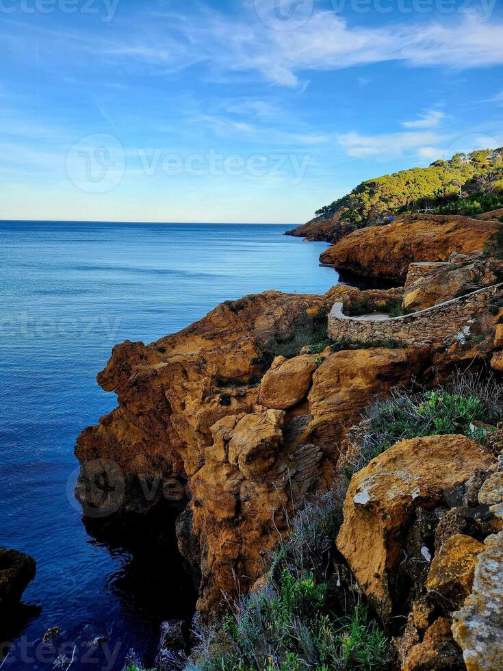 A rocky cliff photo