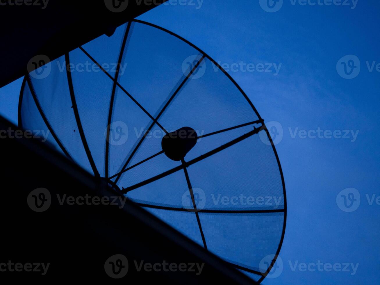 satellite communication technology blue sky background wallpaper copy space radio radar dish science antennae equipment signal tekevision network tekescope network connection galaxy wave wireless photo