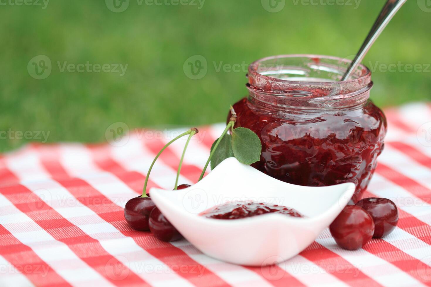 how to make cherry jam photo