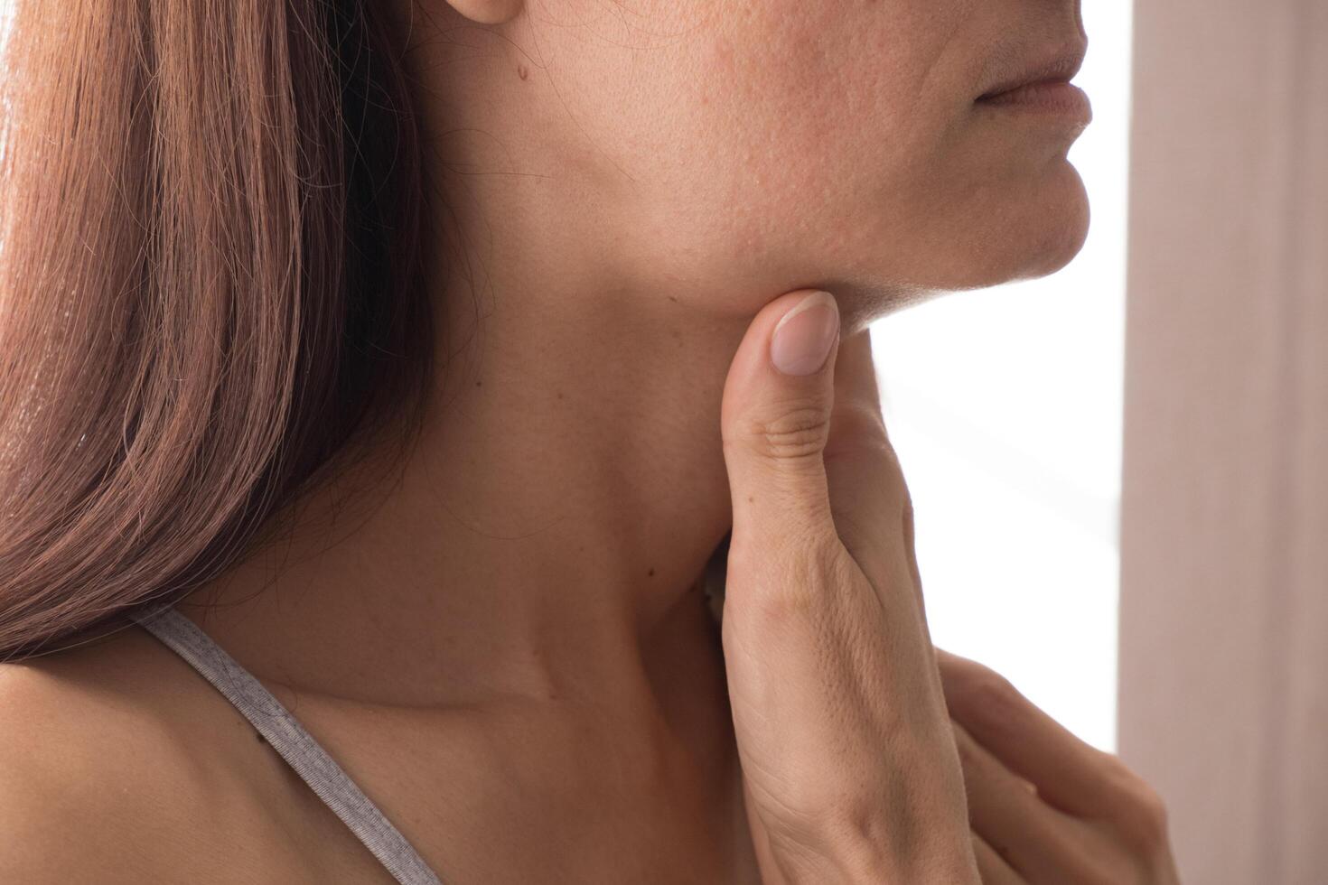 Cervical lymphadenitis of the right side in a woman. photo