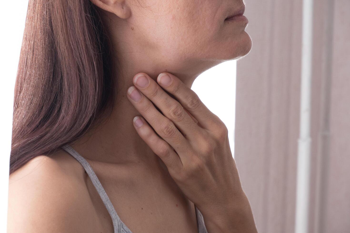 Cervical lymphadenitis of the right side in a woman. photo
