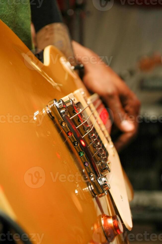 Guitarstrings of a guitar photo