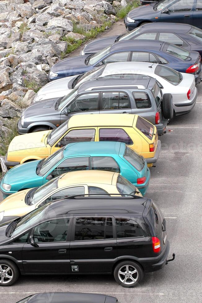 Groupe of parked cars photo