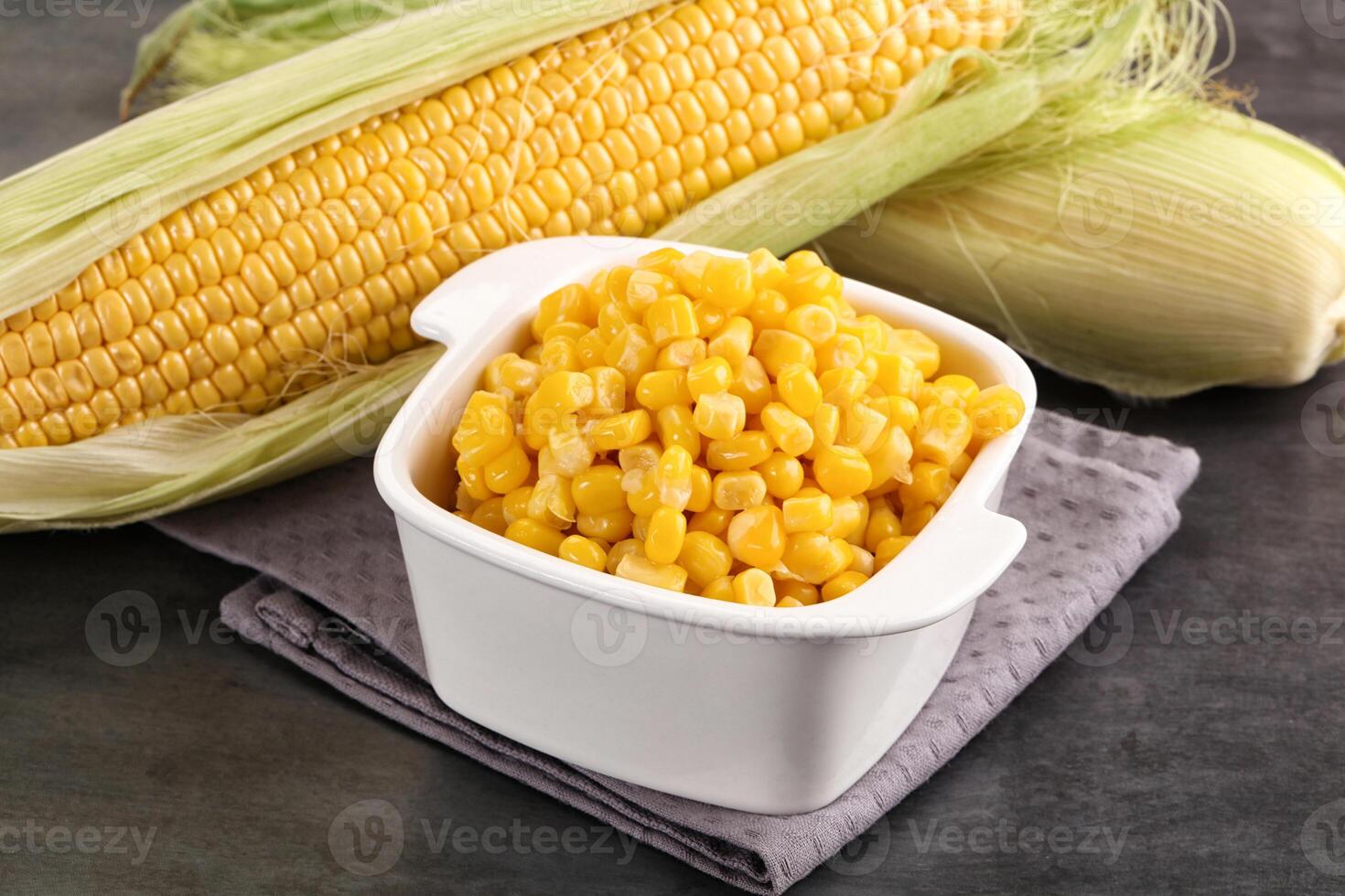 Canned sweet young corn grain photo