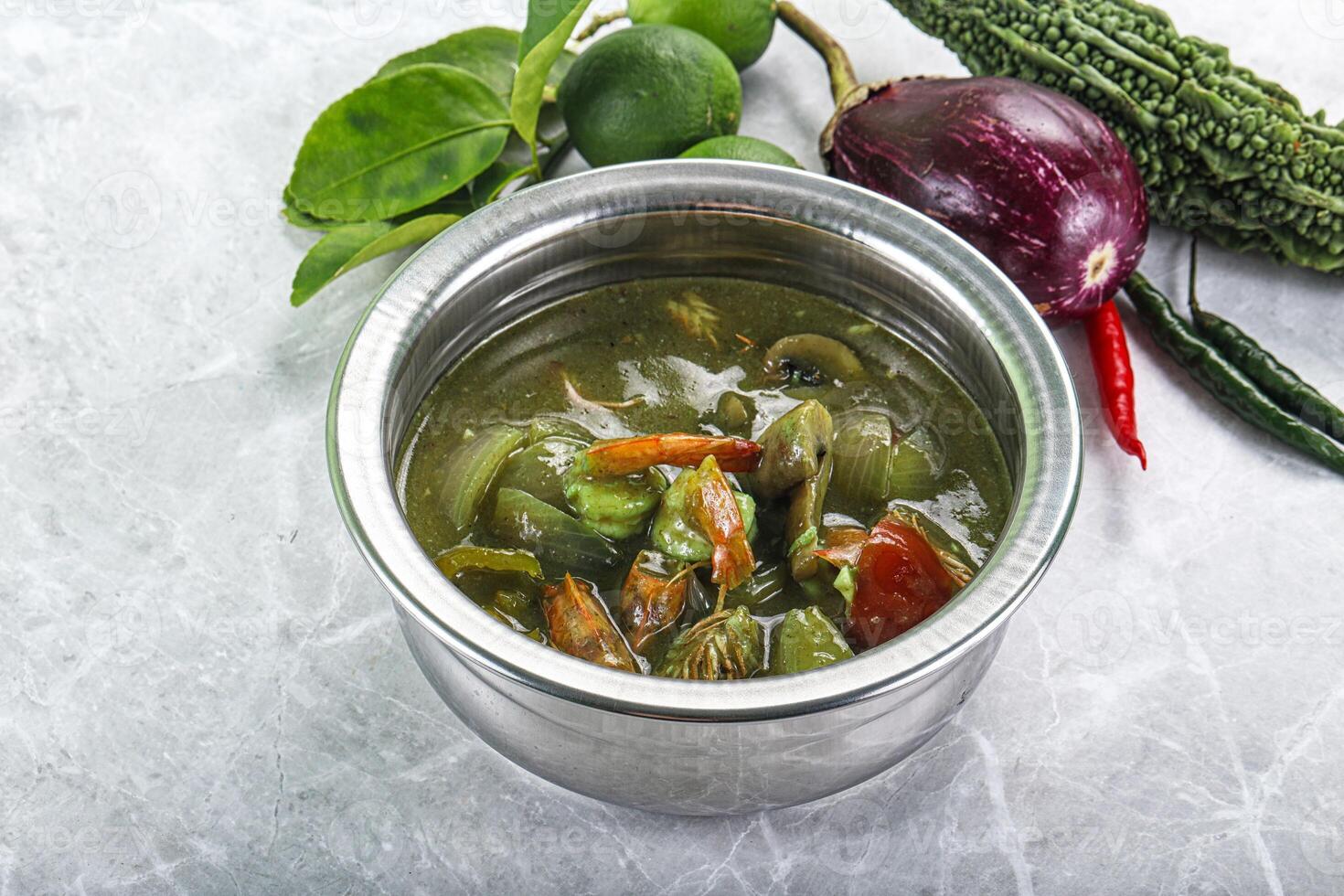 Thai green curry with prawn photo