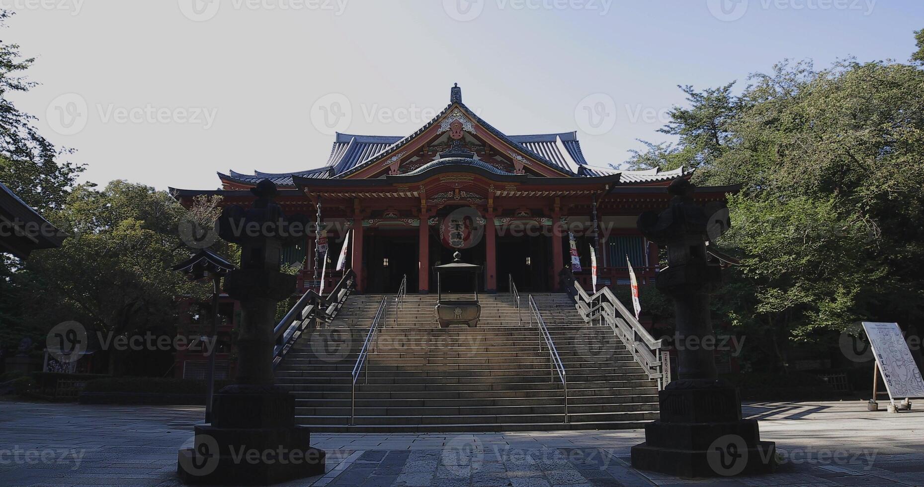 Japanese temple at Meguro fudo temple in Tokyo wide shot photo
