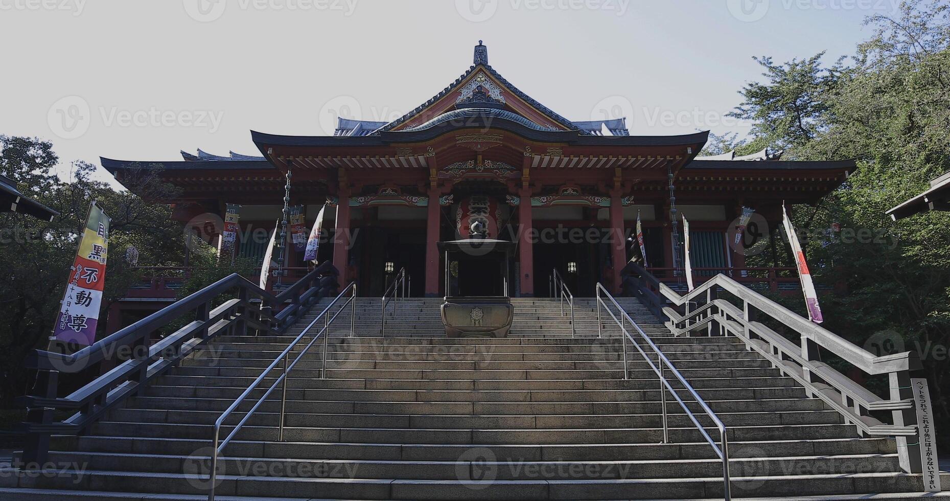 Japanese temple at Meguro fudo temple in Tokyo wide shot photo