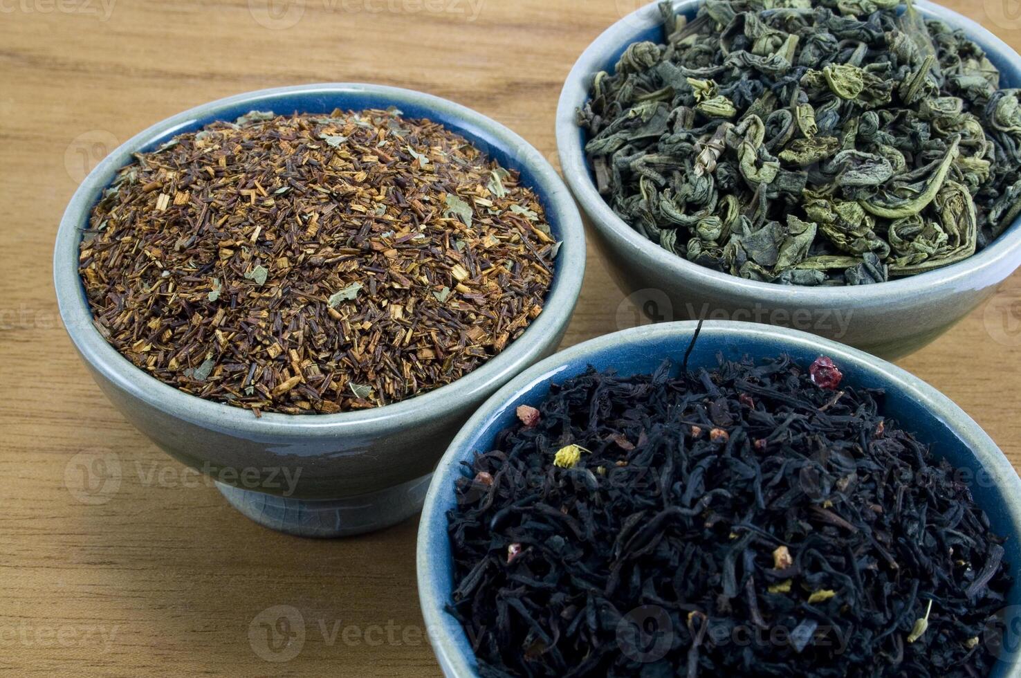 three kinds of tea photo