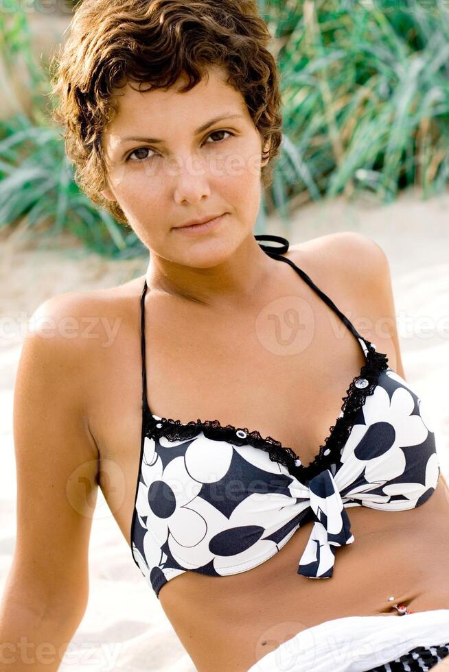 attractive brunet woman photo
