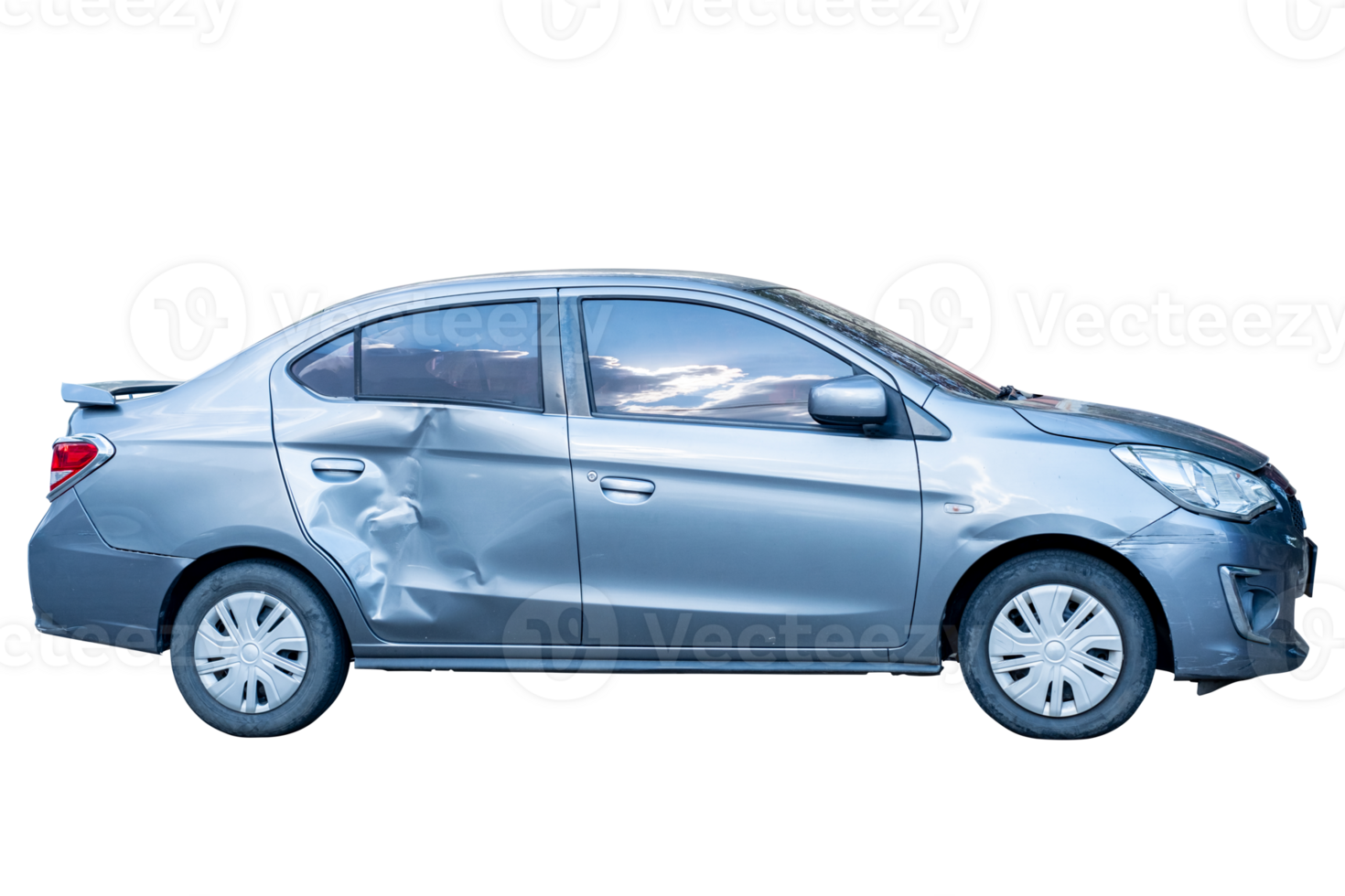 Front and side of Gray car get damaged by accident on the road. damaged cars after collision. isolated on transparent background, car crash bumper on the road for graphic design element png