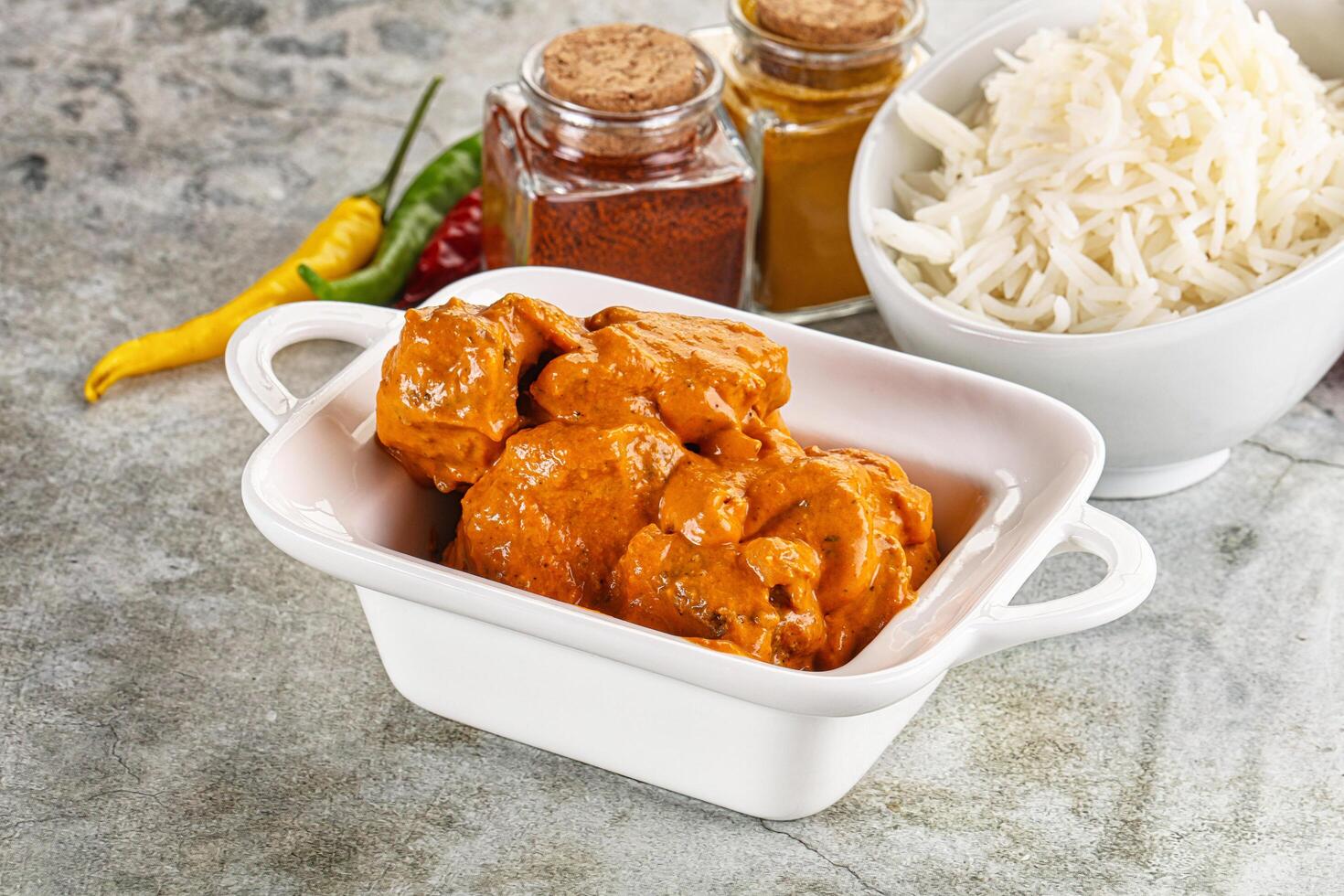 Indian cuisine - chicken butter masala photo