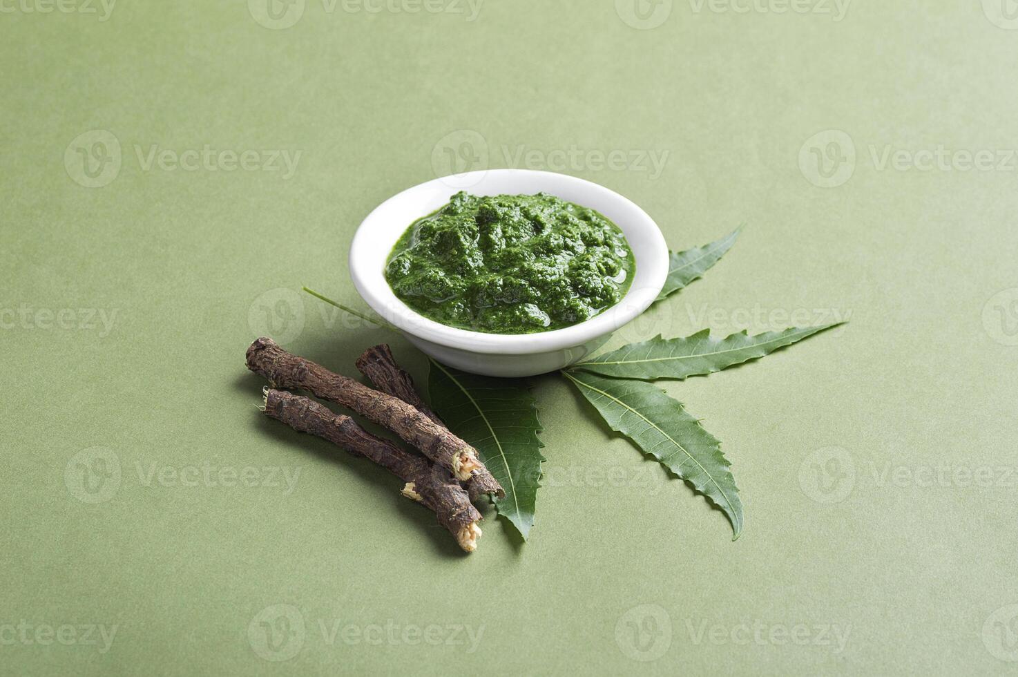 Tetrahydrocannabinol tet is a cannabinoid found in cannabis photo
