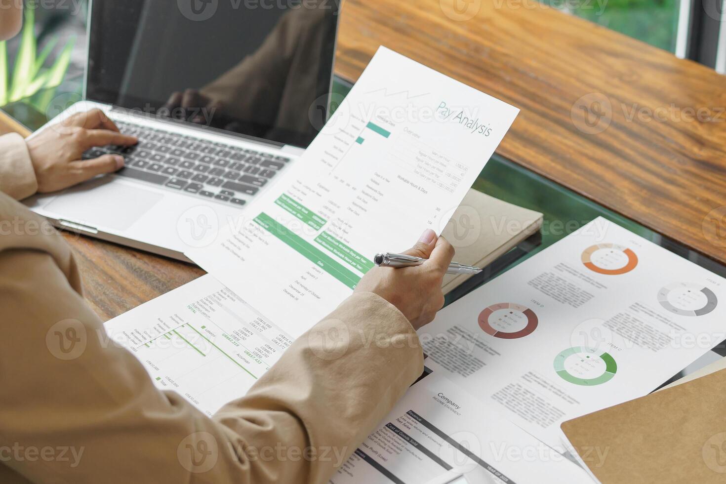 Business woman working in green eco friendly modern working space creative ideas for business eco friendly professional investor start up project business. photo