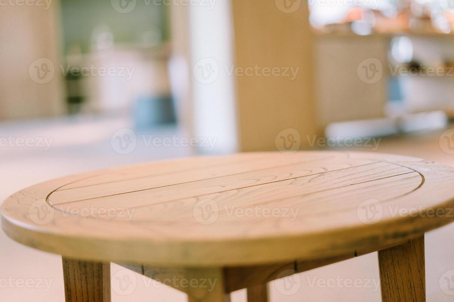 Empty display table with a clean, modern design, ready for showcasing products or decorations, photo