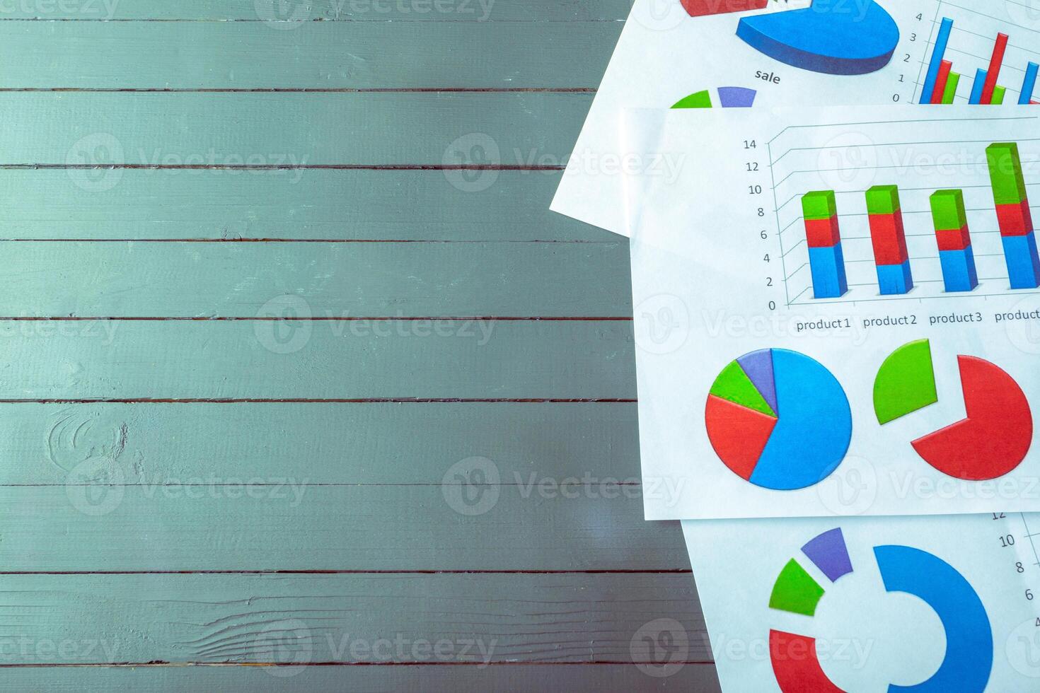 Graphical chart analysis photo