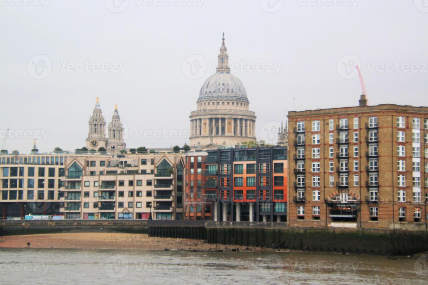 A building with a dome photo