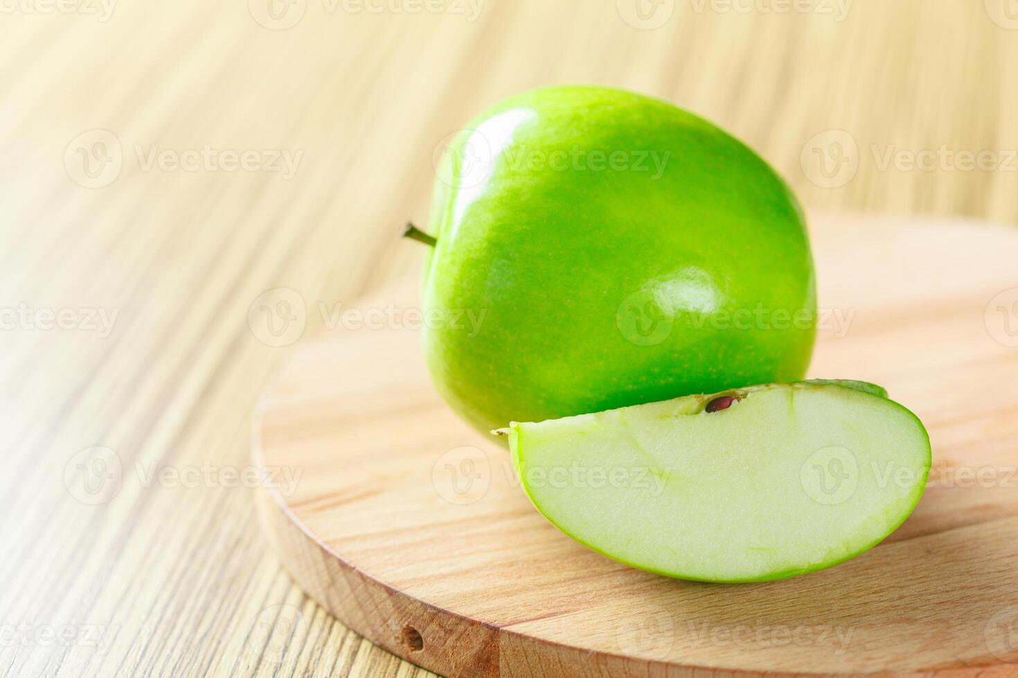 ripe green apple photo