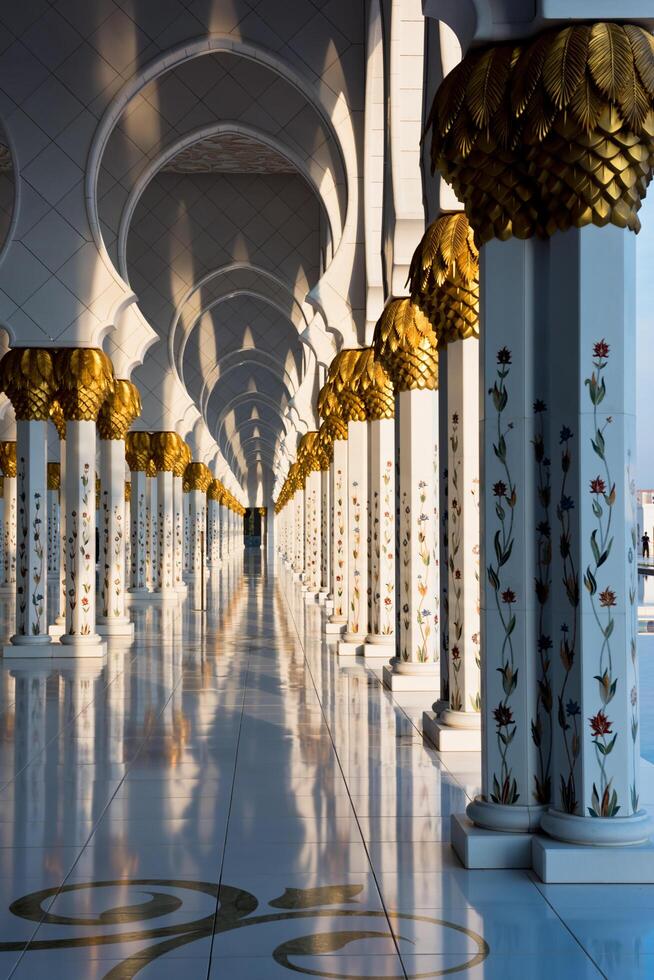 Sheikh Zayed White Mosque in Abu Dhabi, UAE photo