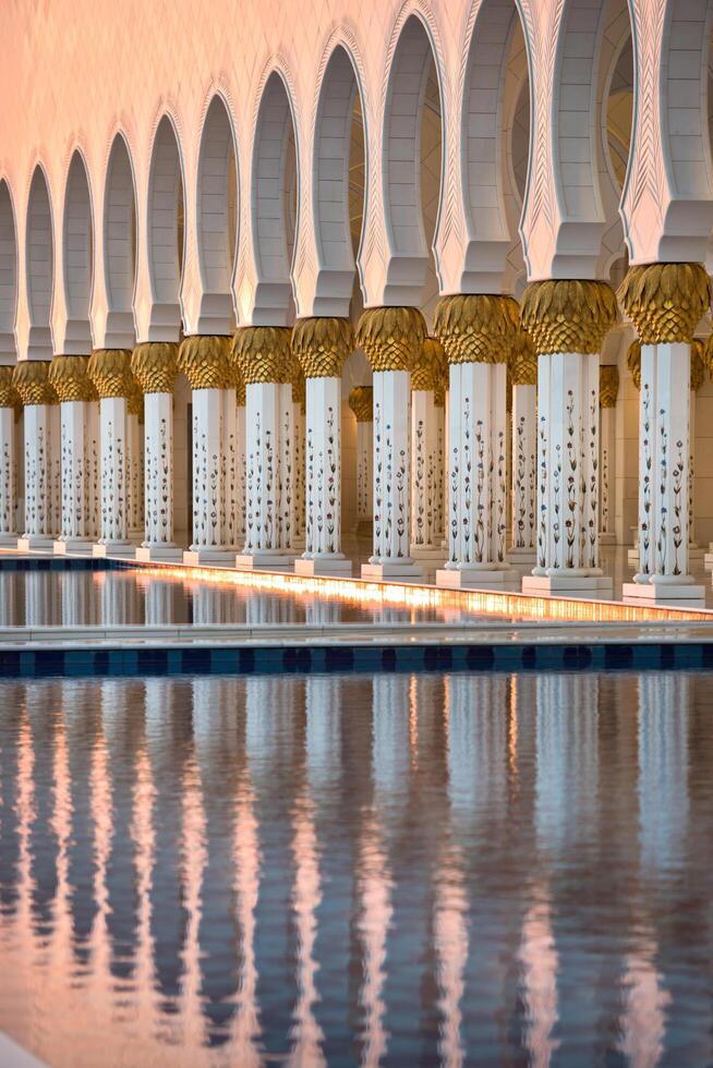 Sheikh Zayed White Mosque in Abu Dhabi photo