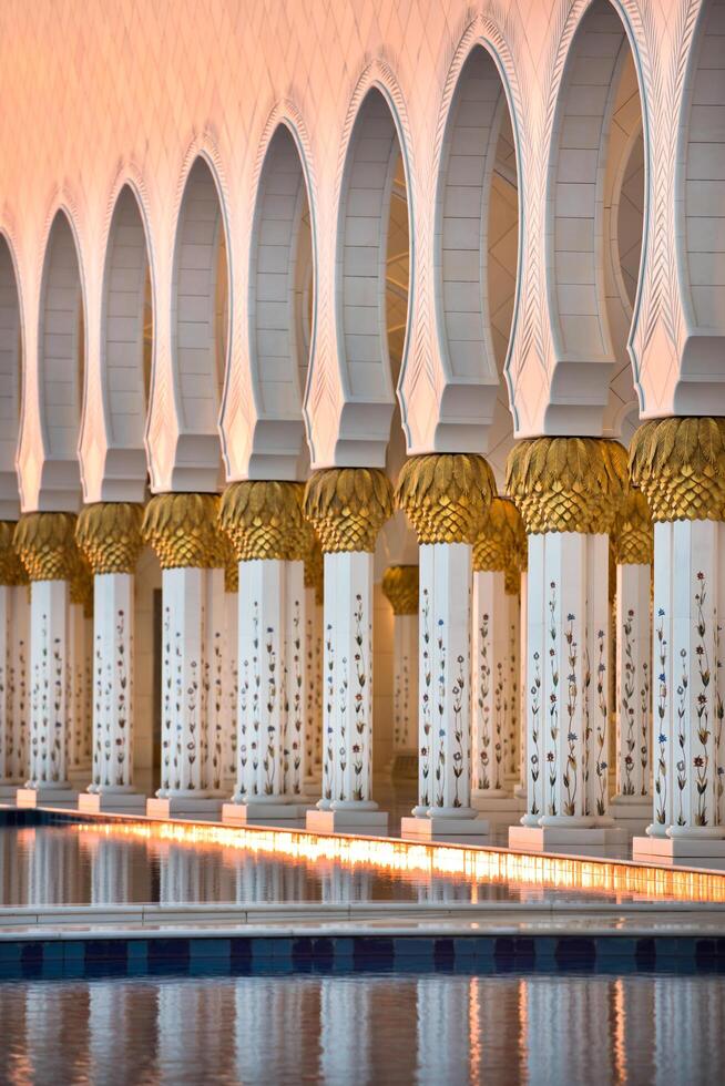Sheikh Zayed White Mosque in Abu Dhabi photo