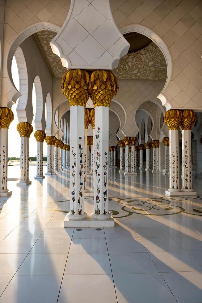 Sheikh Zayed White Mosque in Abu Dhabi, UAE photo